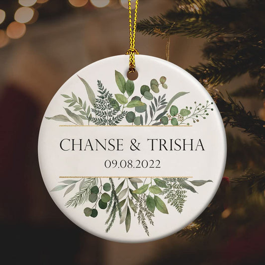 Personalized Names & Date Christmas Tree Ornaments 2022, Customizable Ceramic Ornament, Christmas Keepsake Gifts for Couples, Parents, Gifts for Wedding, Anniversary, Engagement